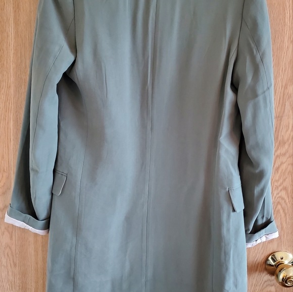 Blazer - Picture 2 of 4